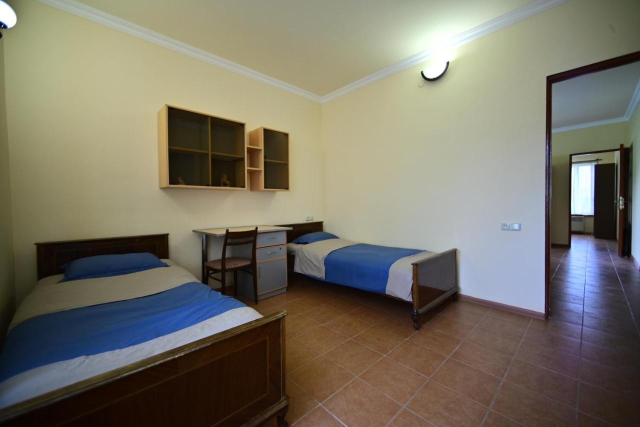 Sevan Tarsus Guesthouse Tsovazard المظهر الخارجي الصورة