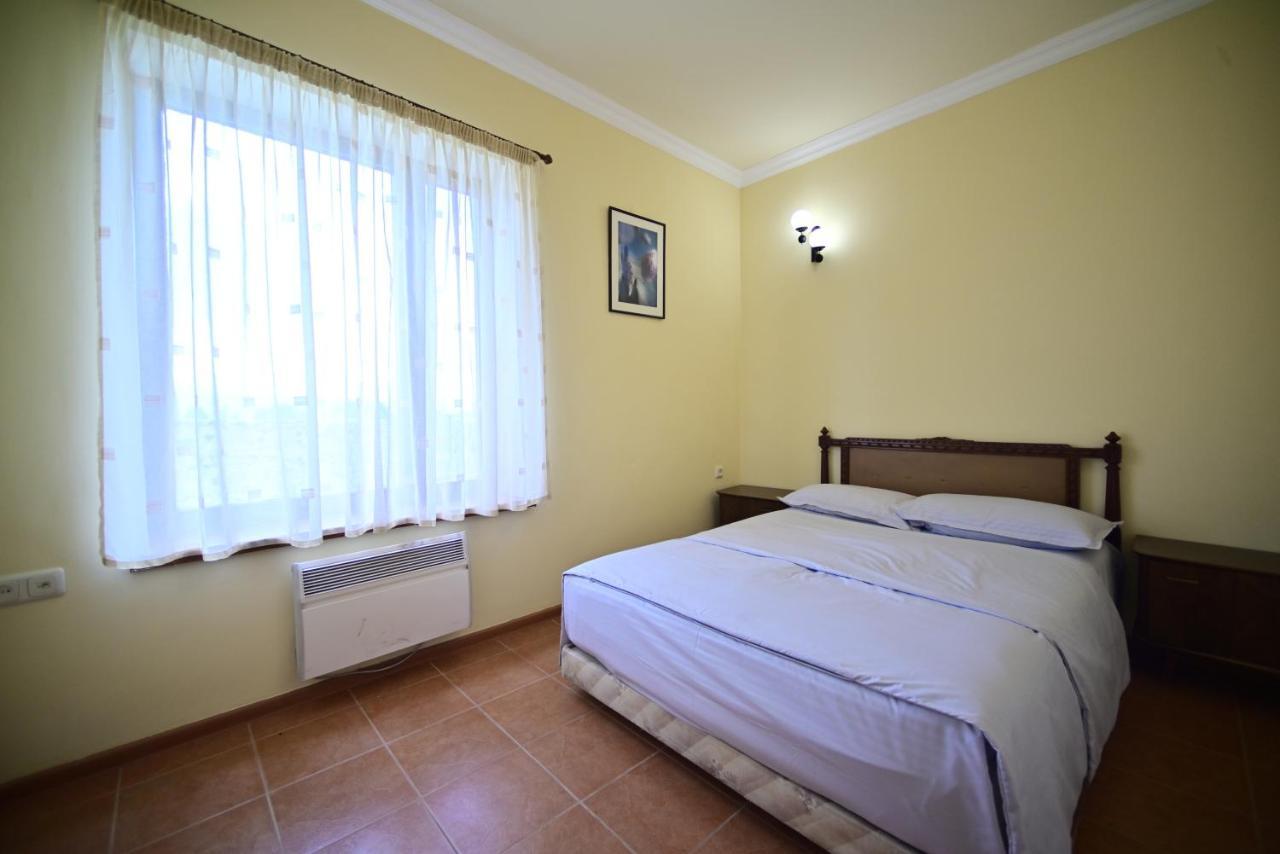Sevan Tarsus Guesthouse Tsovazard المظهر الخارجي الصورة