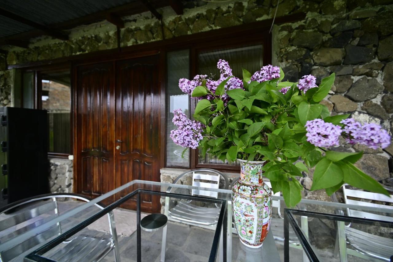 Sevan Tarsus Guesthouse Tsovazard المظهر الخارجي الصورة